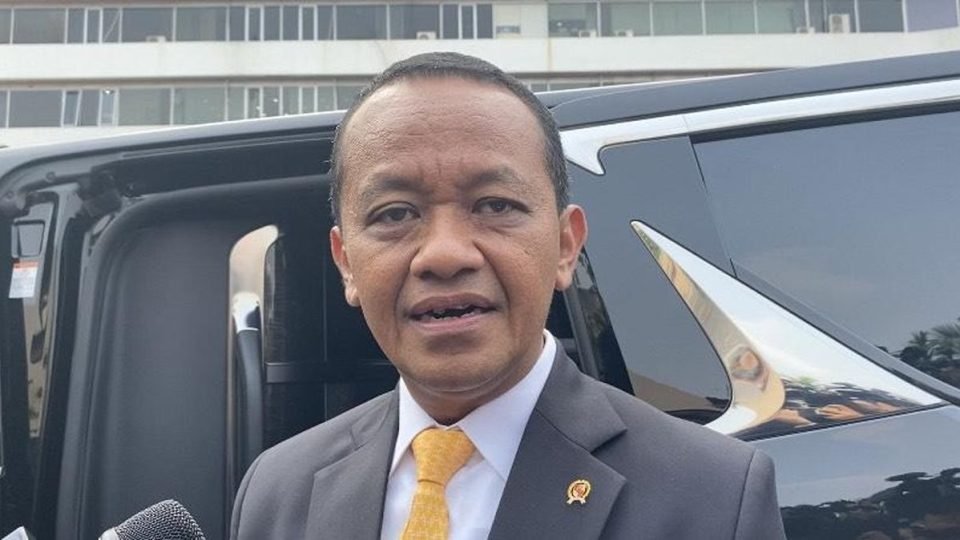Bahlil Mendoakan Pihak yang Menolak Gelar Pahlawan untuk Soeharto agar Dapat Menerima dengan Ikhlas Bahlil Mendoakan Pihak yang Menolak Gelar Pahlawan untuk Soeharto agar Dapat Menerima dengan Ikhlas