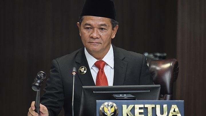 DKPP Peringatkan dan Copot Ketua Bawaslu Yapen Hofni Yulius Mandripon karena Penyalahgunaan Jabatan