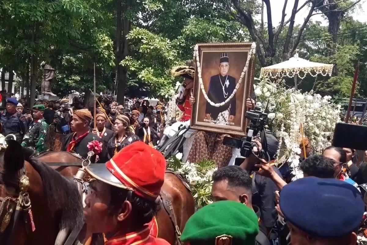 Pemakaman Paku Buwono XIII di Imogiri Dihadiri Ribuan Warga