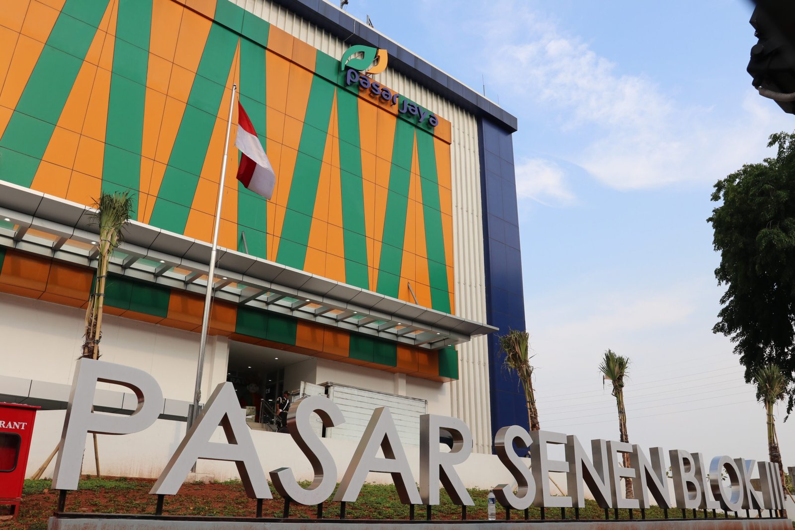 Delapan Tahun Menunggu, Pedagang Pasar Senen Adukan Revitalisasi ke Gubernur DKI Pramono Anung Delapan Tahun Menunggu, Pedagang Pasar Senen Adukan Revitalisasi ke Gubernur DKI Pramono Anung