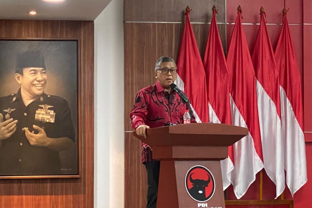 Hasto Kristiyanto: Natal 2025 Momentum Gotong Royong dan Kepedulian Sosial