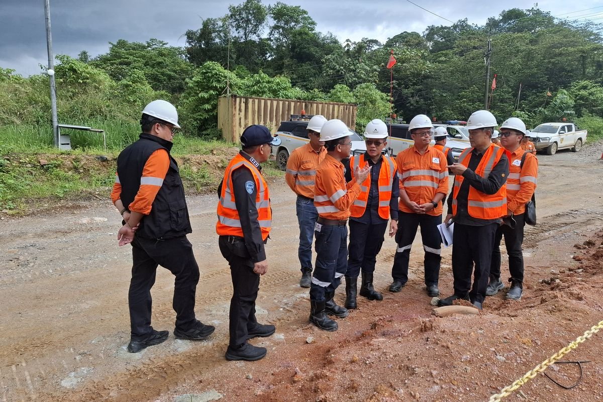 KLH Segel Tambang di Sumbar Usai Banjir: Pemerintah Tegaskan Kepatuhan Lingkungan