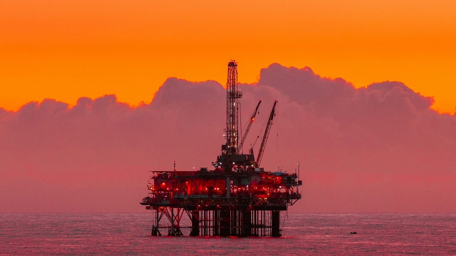 Harga Minyak Dunia Naik, Dipicu Ketegangan Geopolitik & Keputusan OPEC Harga Minyak Dunia Naik, Dipicu Ketegangan Geopolitik & Keputusan OPEC