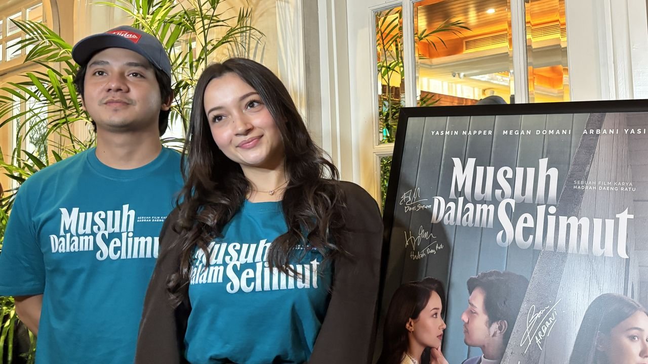 Megan Domani Tantang Dirinya dengan Peran Antagonis di Film Musuh Dalam Selimut Megan Domani Tantang Dirinya dengan Peran Antagonis di Film Musuh Dalam Selimut