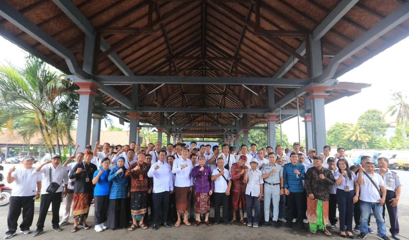 Jasa Raharja Bali Hadiri Launching Angkutan Siswa Gratis di Klungkung Jasa Raharja Bali Hadiri Launching Angkutan Siswa Gratis di Klungkung