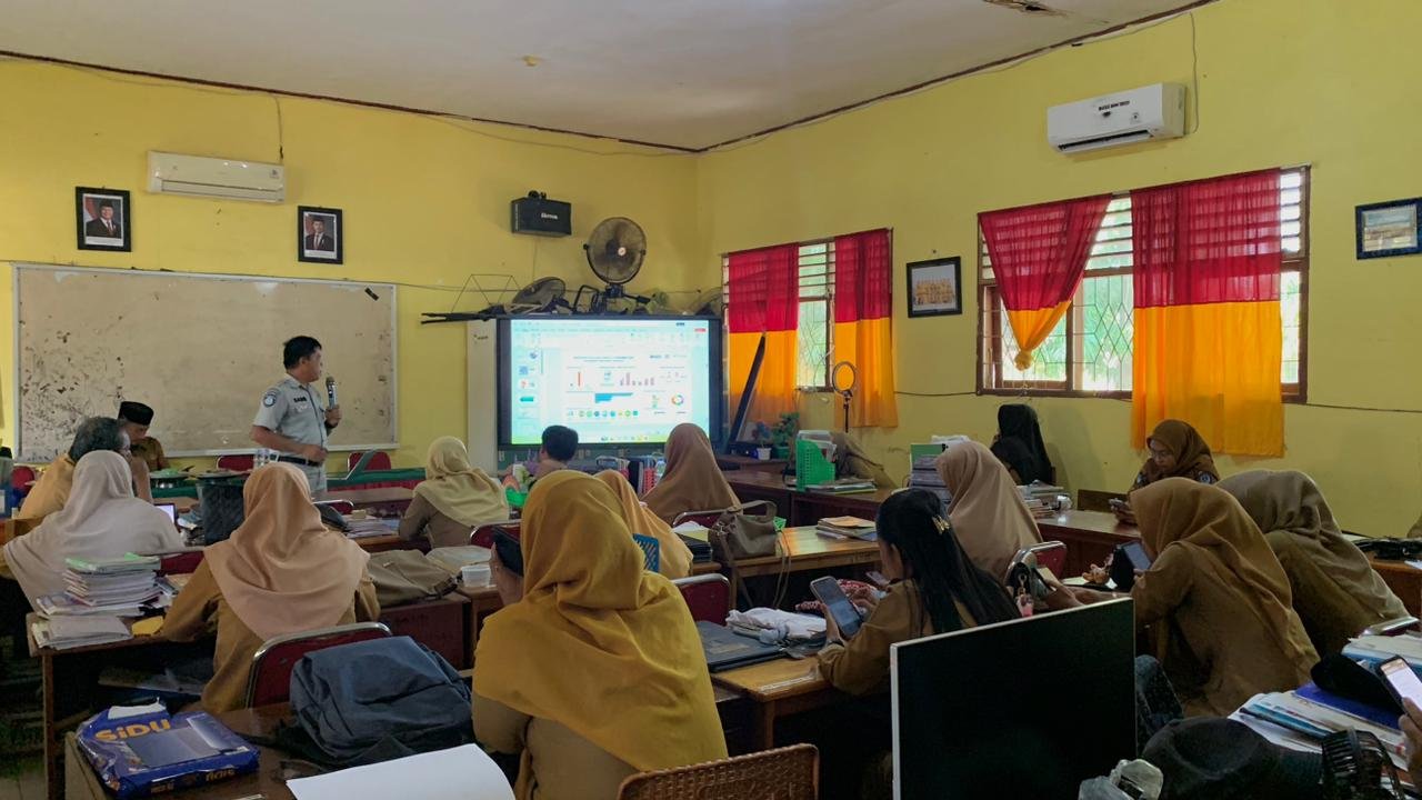 Jasa Raharja Cabang Palopo Gelar Safety Campaign dan Sosialisasi PPKL di SMA Negeri 15 Luwu