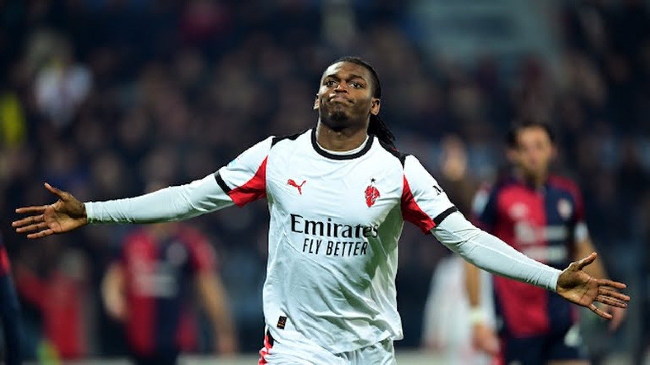 AC Milan Kembali ke Puncak Klasemen Usai Kalahkan Cagliari 1-0