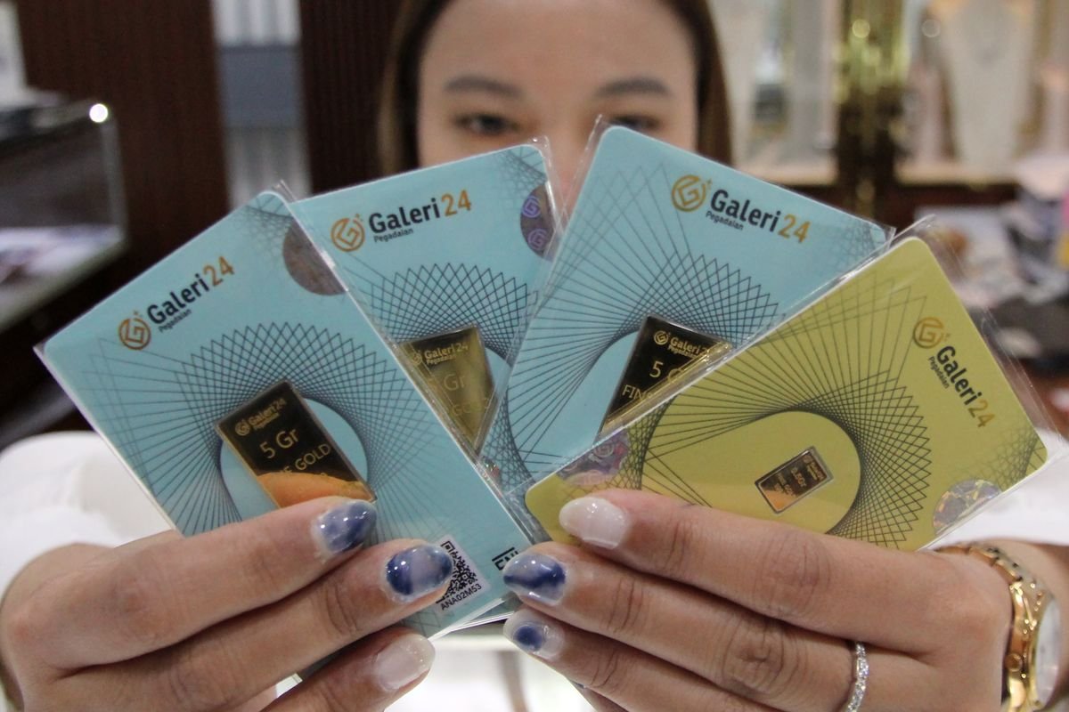Harga Emas Pegadaian Naik, Galeri24 Rp2,695 Juta & UBS Rp2,749 Juta per Gram Harga Emas Pegadaian Naik, Galeri24 Rp2,695 Juta & UBS Rp2,749 Juta per Gram
