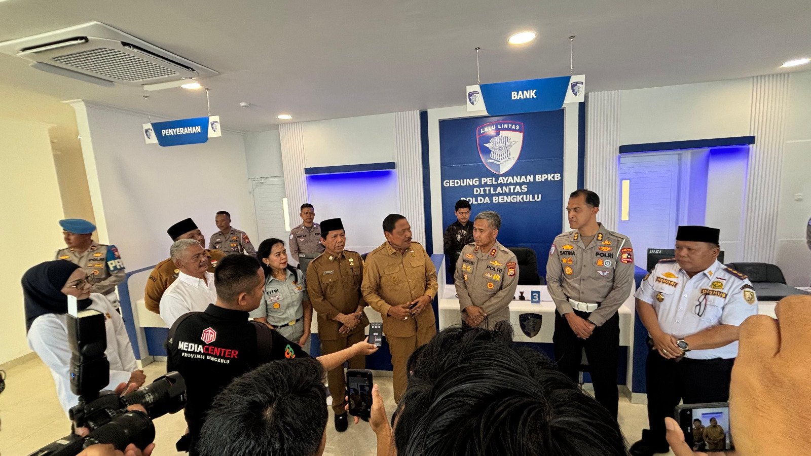 Kakanwil Jasa Raharja Bengkulu Hadiri Peresmian Gedung Pelayanan BPKB Ditlantas Polda Bengkulu Kakanwil Jasa Raharja Bengkulu Hadiri Peresmian Gedung Pelayanan BPKB Ditlantas Polda Bengkulu