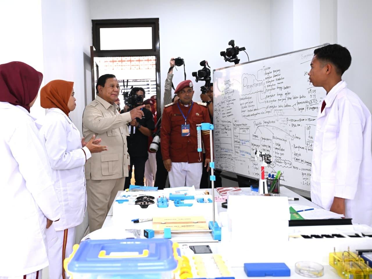Presiden Prabowo Siapkan Kampus Kedokteran Gratis untuk Atasi Kekurangan Dokter
