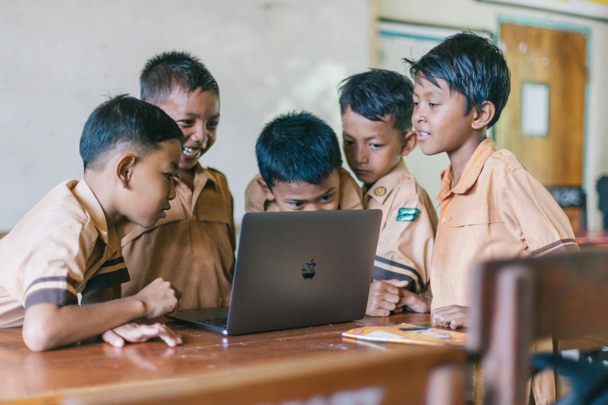 Sekolah Rakyat Jadi Ruang Berkembang untuk Generasi Muda, Tegas Mendikdasmen Sekolah Rakyat Jadi Ruang Berkembang untuk Generasi Muda, Tegas Mendikdasmen