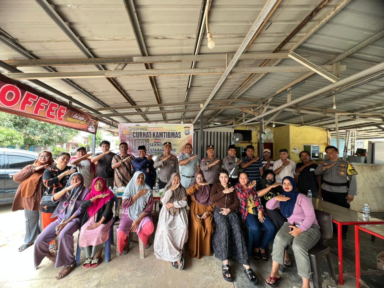 Jasa Raharja Kepri Serahkan Pengharagaan Quantum Claim Speed Award Tingkat Nasional dan Gelar Penandatanganan MOU di RS. Awal Bros Batam Jasa Raharja Kepri Serahkan Pengharagaan Quantum Claim Speed Award Tingkat Nasional dan Gelar Penandatanganan MOU di RS. Awal Bros Batam