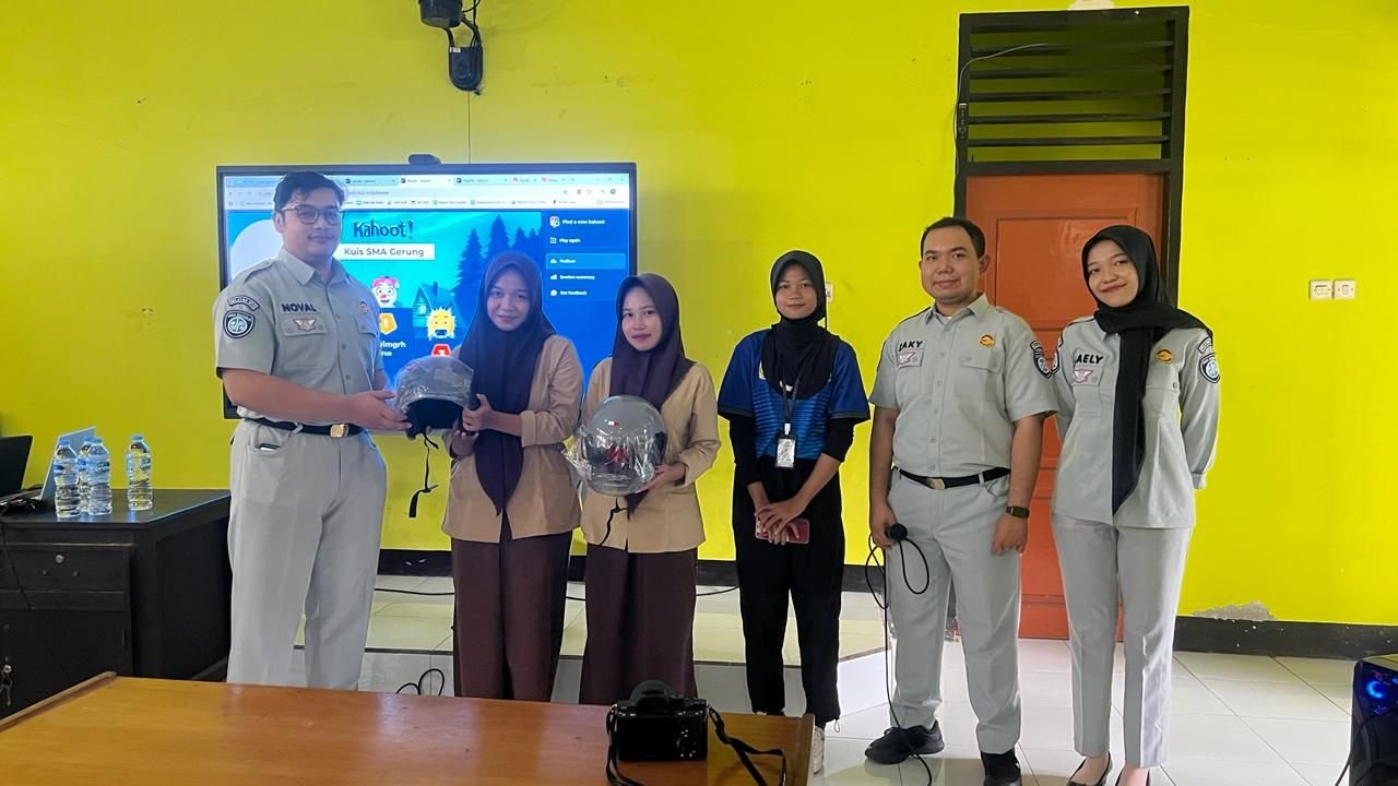 Jasa Raharja NTB Gelar PPKL untuk Guru SMAN 1 Kediri, Perkuat Budaya Tertib Lalu Lintas Jasa Raharja NTB Gelar PPKL untuk Guru SMAN 1 Kediri, Perkuat Budaya Tertib Lalu Lintas