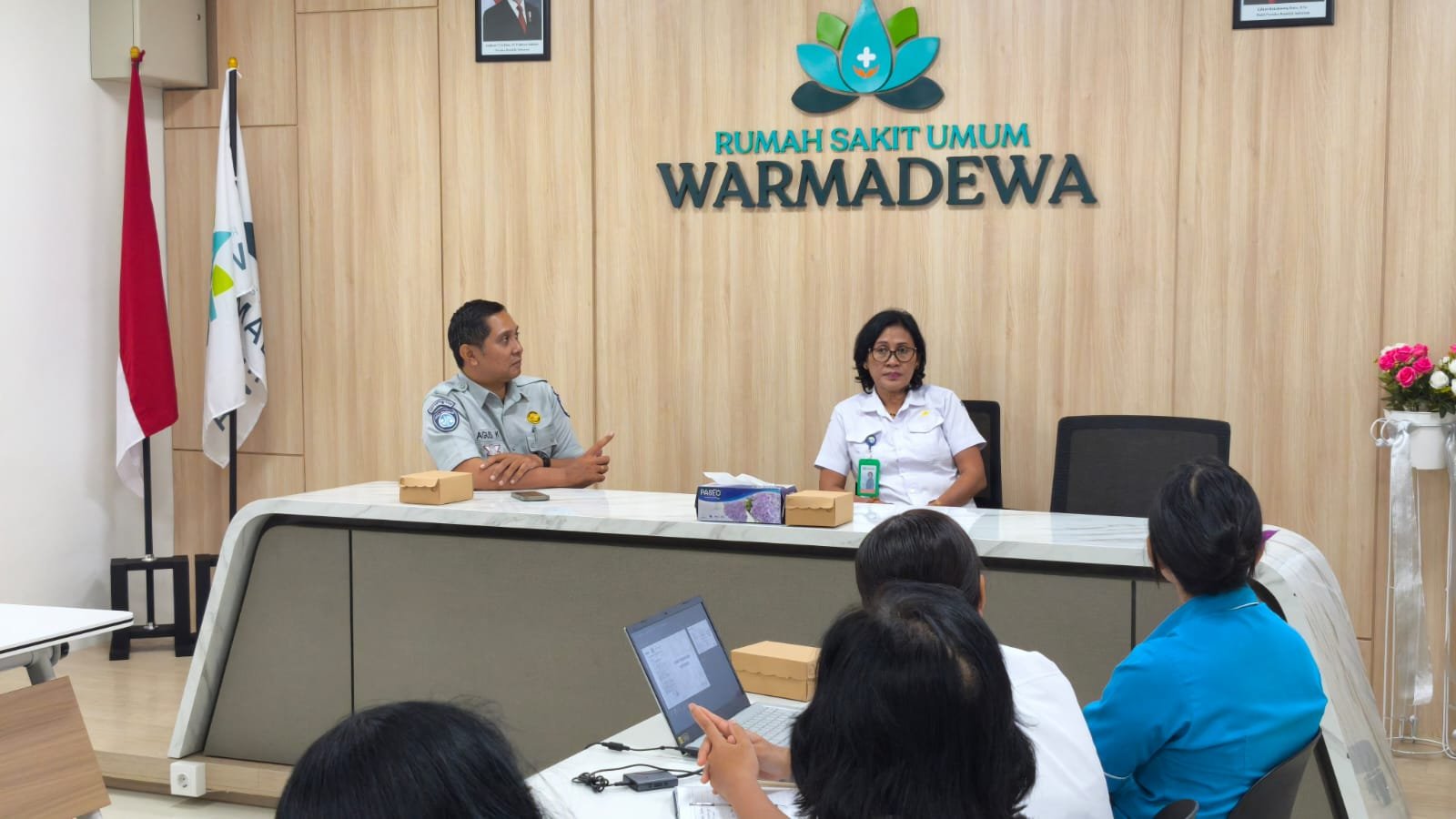 Jasa Raharja Bali Sosialisasikan Aplikasi JR Care di RS Warmadewa Gianyar Jasa Raharja Bali Sosialisasikan Aplikasi JR Care di RS Warmadewa Gianyar