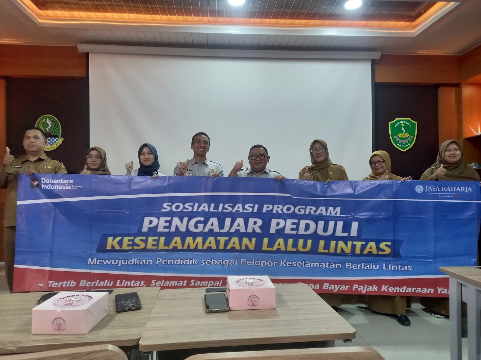 Jasa Raharja Cabang Tasikmalaya Laksanakan Sosialisasi Program Pengajar Peduli Keselamatan Lalu Lintas di SMK Negeri 2 Kota Banjar Jasa Raharja Cabang Tasikmalaya Laksanakan Sosialisasi Program Pengajar Peduli Keselamatan Lalu Lintas di SMK Negeri 2 Kota Banjar