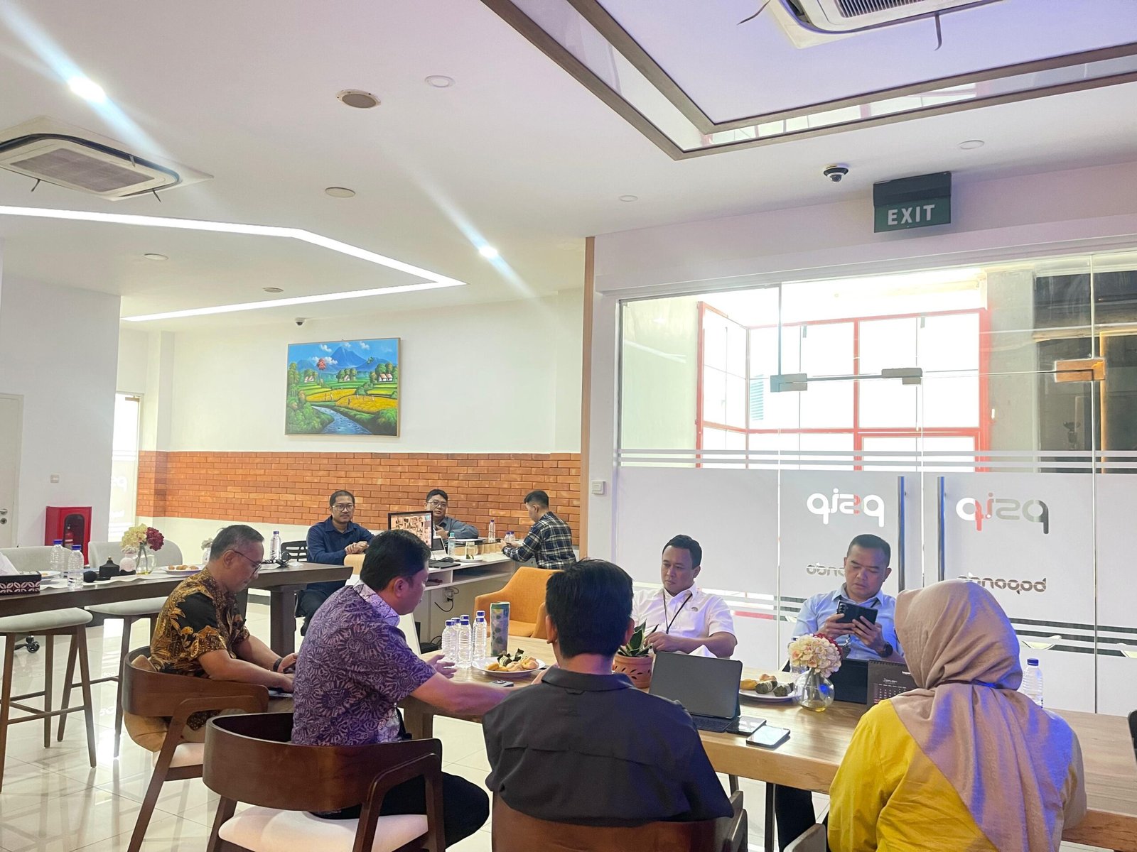 Kepala Kantor Wilayah Jasa Raharja Jawa Barat Lakukan Kunjungan Kerja ke Bapenda Provinsi Jawa Barat Kepala Kantor Wilayah Jasa Raharja Jawa Barat Lakukan Kunjungan Kerja ke Bapenda Provinsi Jawa Barat
