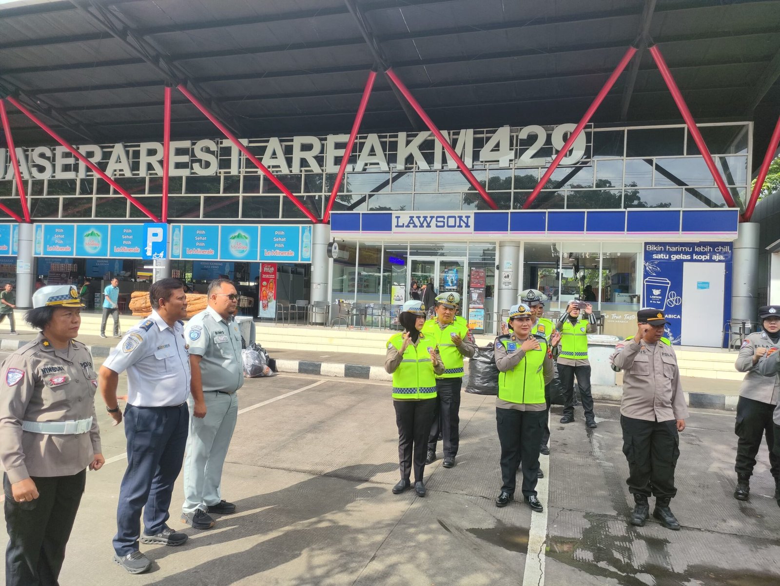 Jasa Raharja Kanwil Jateng Laksanakan Giat Rampcheck Gabungan di Rest Area 429 Jalur A Jasa Raharja Kanwil Jateng Laksanakan Giat Rampcheck Gabungan di Rest Area 429 Jalur A