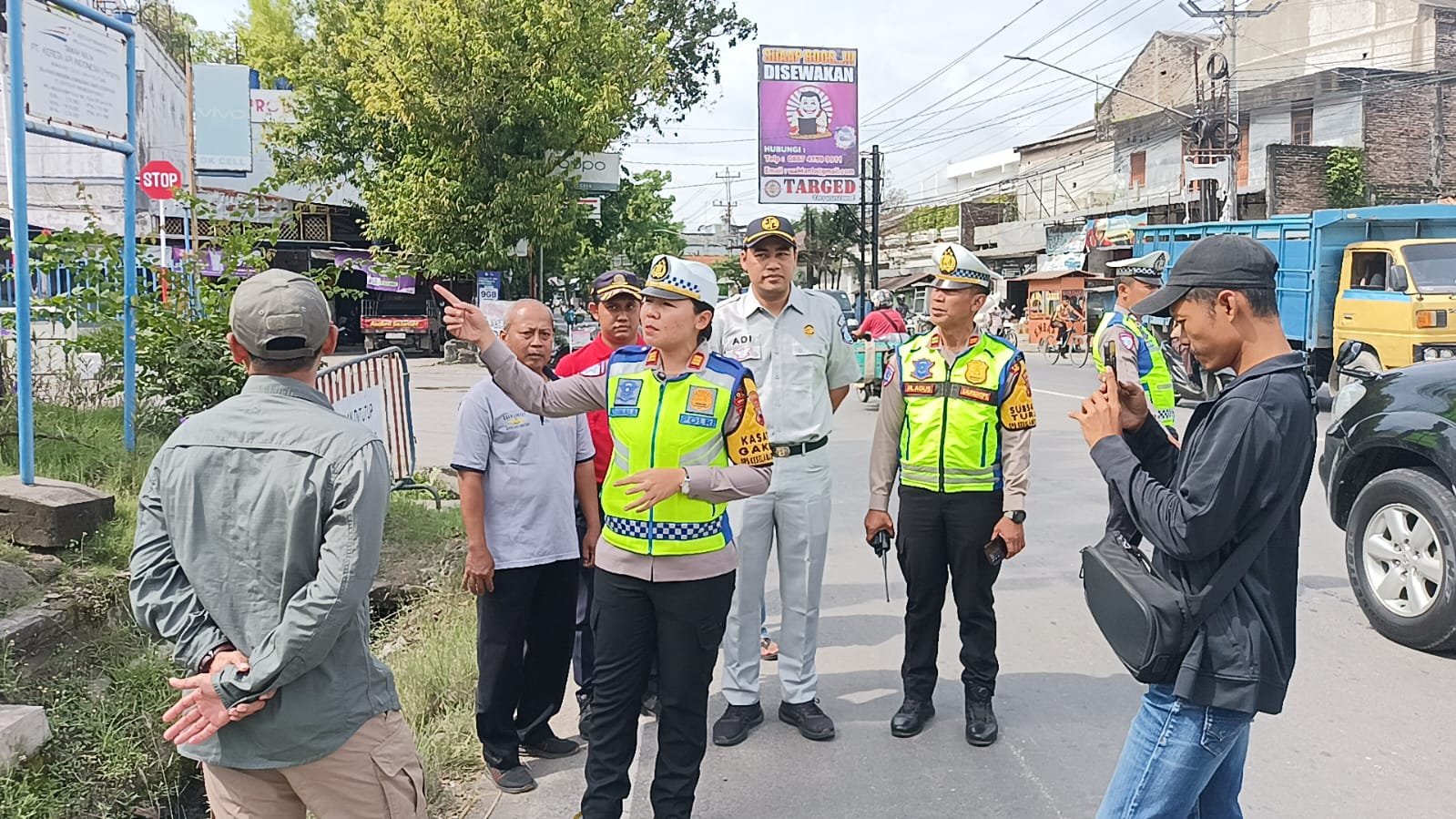Tekan Angka Kecelakaan, Satlantas Polres Grobogan dan Jasa Raharja Grobogan Gelar Survey Jalur dan Sosialisasi Batas Muatan di Getasrejo Tekan Angka Kecelakaan, Satlantas Polres Grobogan dan Jasa Raharja Grobogan Gelar Survey Jalur dan Sosialisasi Batas Muatan di Getasrejo
