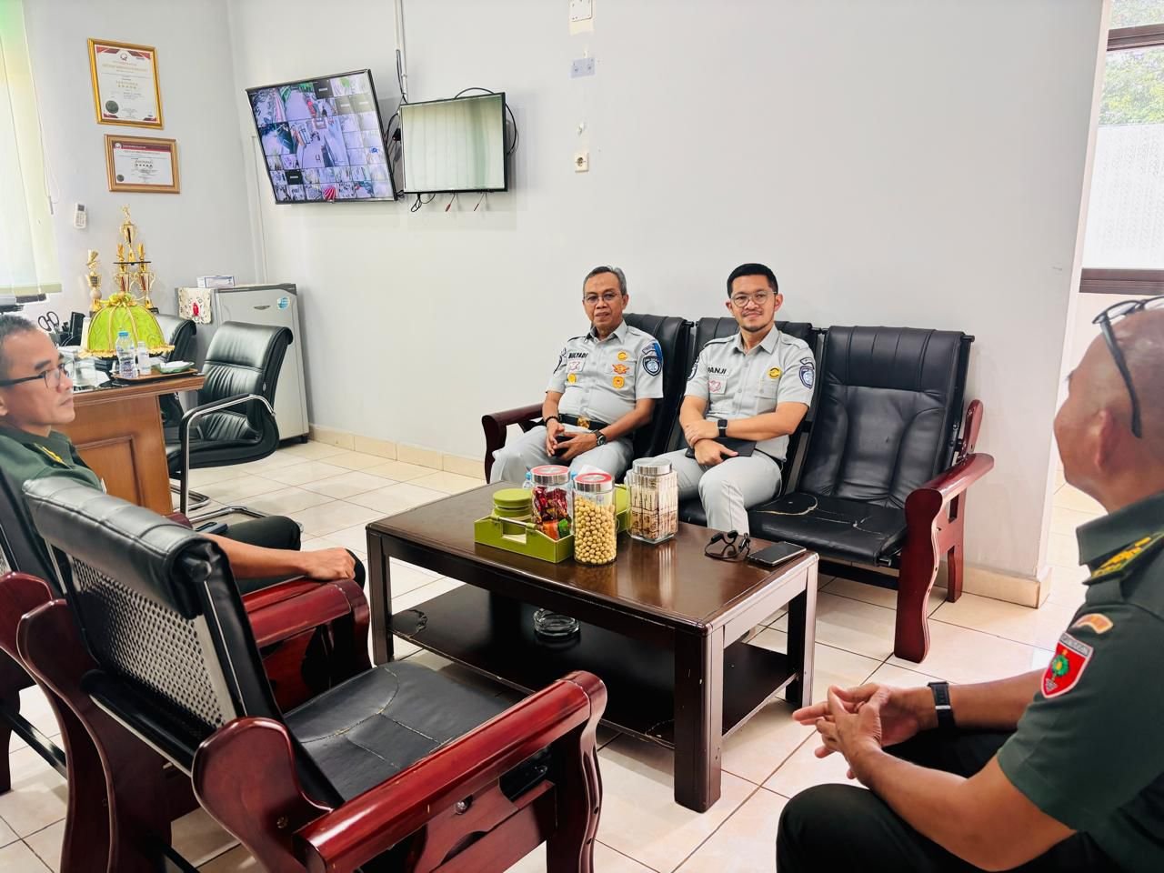 Optimalkan Layanan Korban Laka, Jasa Raharja Sulsel Perkuat Sinergi dengan RS Pelamonia Optimalkan Layanan Korban Laka, Jasa Raharja Sulsel Perkuat Sinergi dengan RS Pelamonia