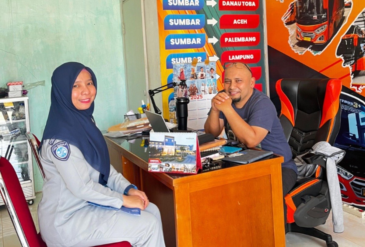 Jasa Raharja Bukittinggi Perkuat Sinergi dengan PO Aye Kamikho Holiday, Sosialisasikan Pembayaran Iuran Wajib Melalui JRku Jasa Raharja Bukittinggi Perkuat Sinergi dengan PO Aye Kamikho Holiday, Sosialisasikan Pembayaran Iuran Wajib Melalui JRku