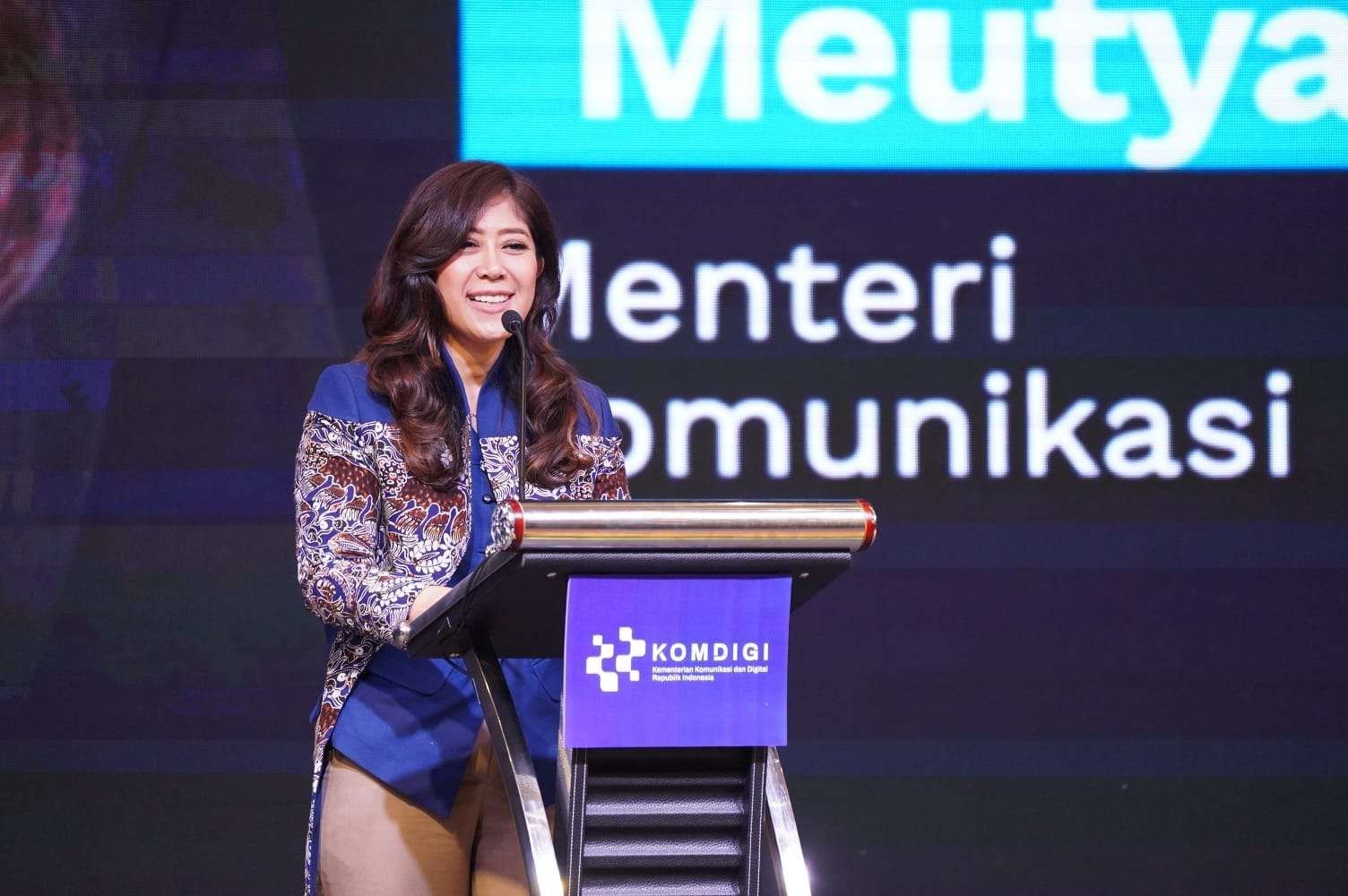 Menkomdigi: AI Tak Boleh Gantikan Peran Jurnalis, Humanisme Jadi Kunci Menkomdigi: AI Tak Boleh Gantikan Peran Jurnalis, Humanisme Jadi Kunci