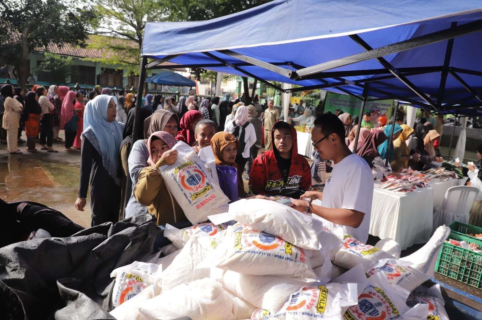 PIHPS: Harga Cabai Rawit Merah Rp78.450/kg, Telur Ayam Rp32.500/kg PIHPS: Harga Cabai Rawit Merah Rp78.450/kg, Telur Ayam Rp32.500/kg