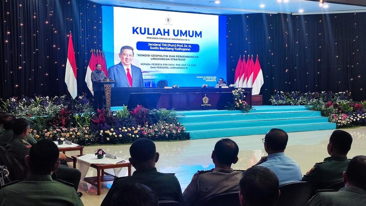 SBY Tegaskan Pentingnya Pertahanan Udara untuk Lindungi Wilayah Indonesia SBY Tegaskan Pentingnya Pertahanan Udara untuk Lindungi Wilayah Indonesia