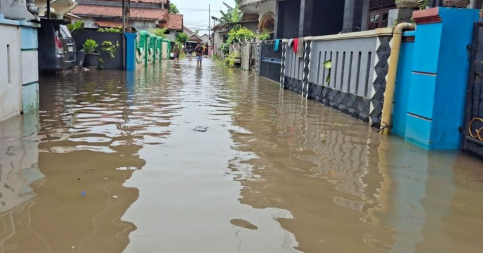 Banjir Serang Rendam Ribuan Rumah, Lansia dan Balita Jadi Prioritas Evakuasi