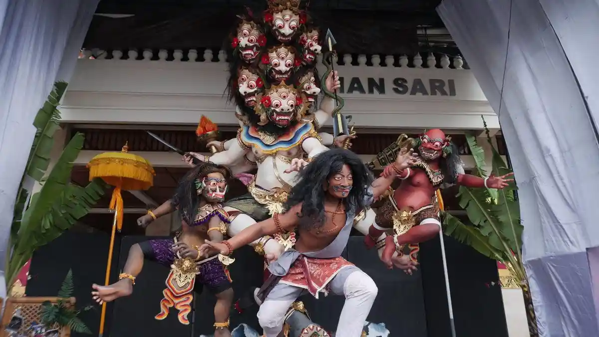 Sanur Metangi 2026: 20 Banjar Bersatu dalam Parade Ogoh-ogoh di Pantai Mertasari