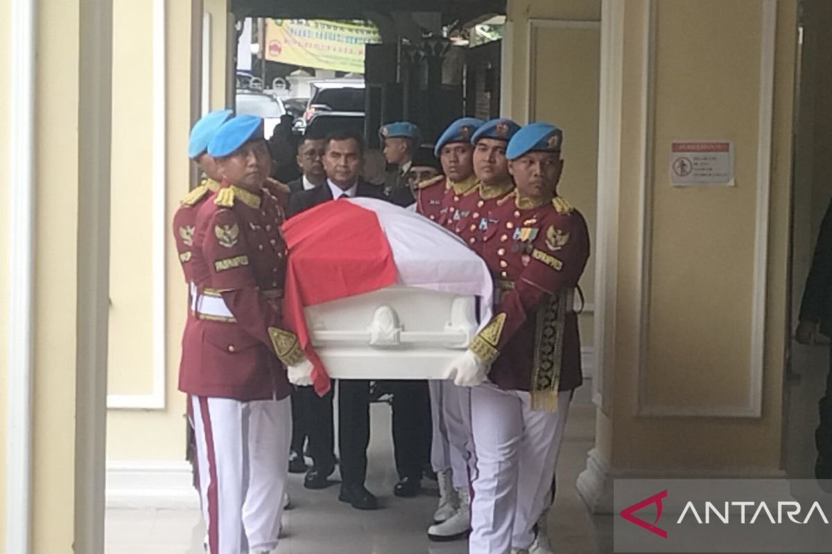 Indonesia Kehilangan Teladan, PSI Beri Penghormatan untuk Try Sutrisno