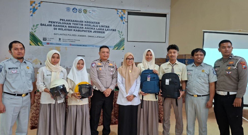 Jasa Raharja dan Satlantas Polres Jember Gelar Edukasi Keselamatan di SMAN 2 Jember, Tekankan Pentingnya Disiplin Berkendara Sejak Dini