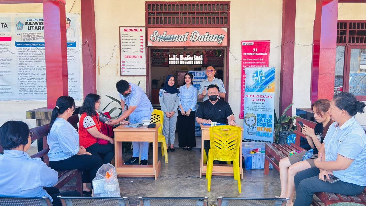 Jasa Raharja Sulawesi Utara Gelar Pengobatan Gratis di Samsat Amurang Jasa Raharja Sulawesi Utara Gelar Pengobatan Gratis di Samsat Amurang