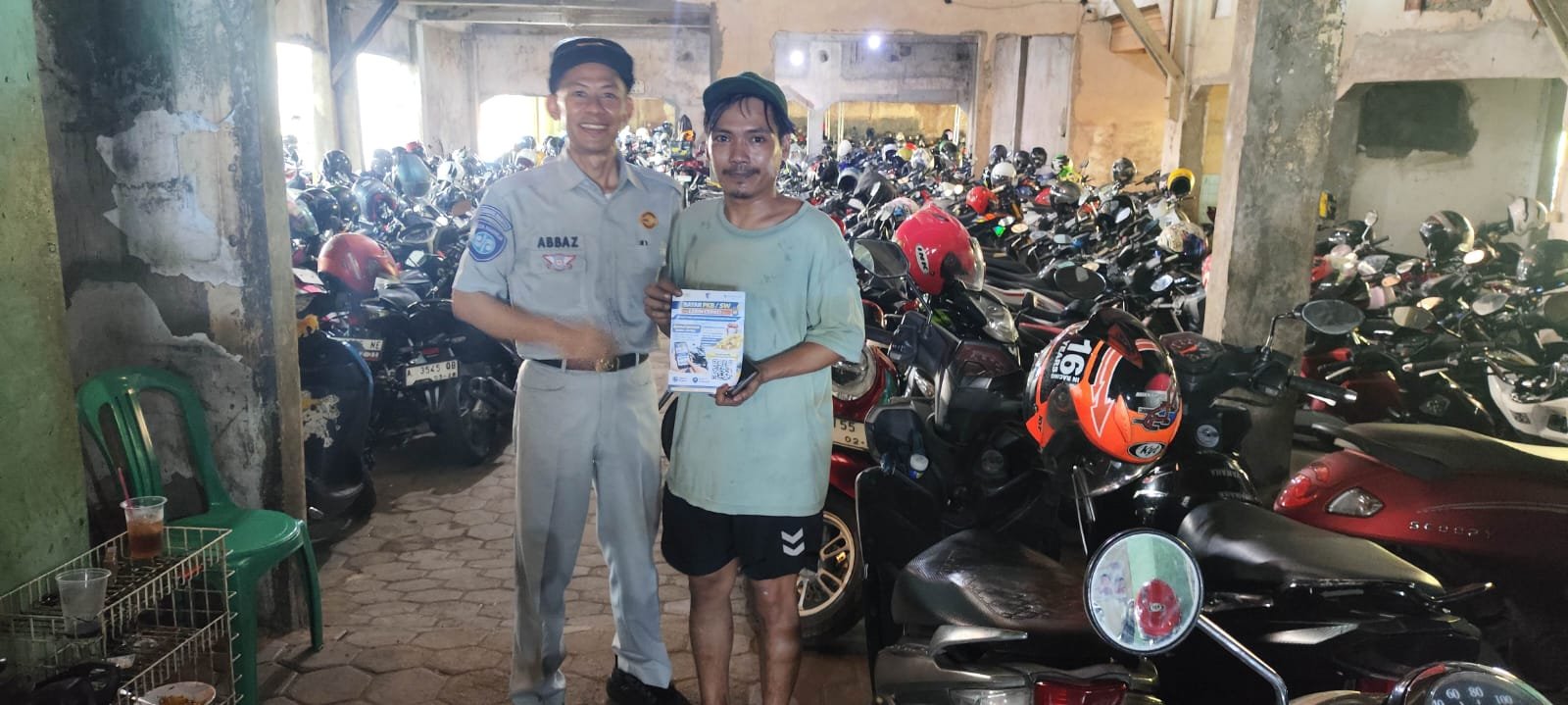 Jasa Raharja Kanwil Banten Bersama Bapenda Kabupaten Lebak Laksanakan Penyebaran Flyer di Titik Strategis