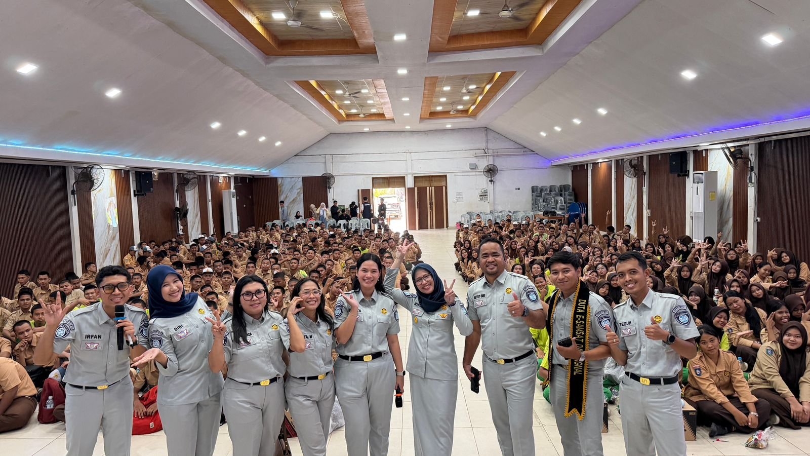 Jasa Raharja Kepri dan Mitra FKLL Provinsi Kepri Gelar Program Safety Campaign On The School di SMKN 1 Batam Jasa Raharja Kepri dan Mitra FKLL Provinsi Kepri Gelar Program Safety Campaign On The School di SMKN 1 Batam