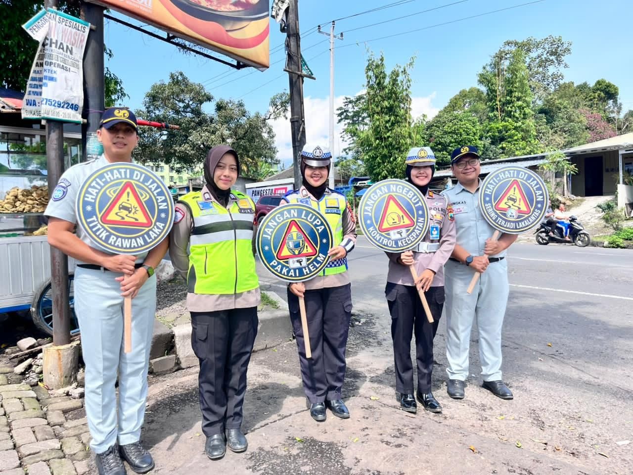 Jasa Raharja Gelar Sosialisasi Keselamatan Transportasi di Dua Lokasi Rawan di Kabupaten Semarang Jasa Raharja Gelar Sosialisasi Keselamatan Transportasi di Dua Lokasi Rawan di Kabupaten Semarang
