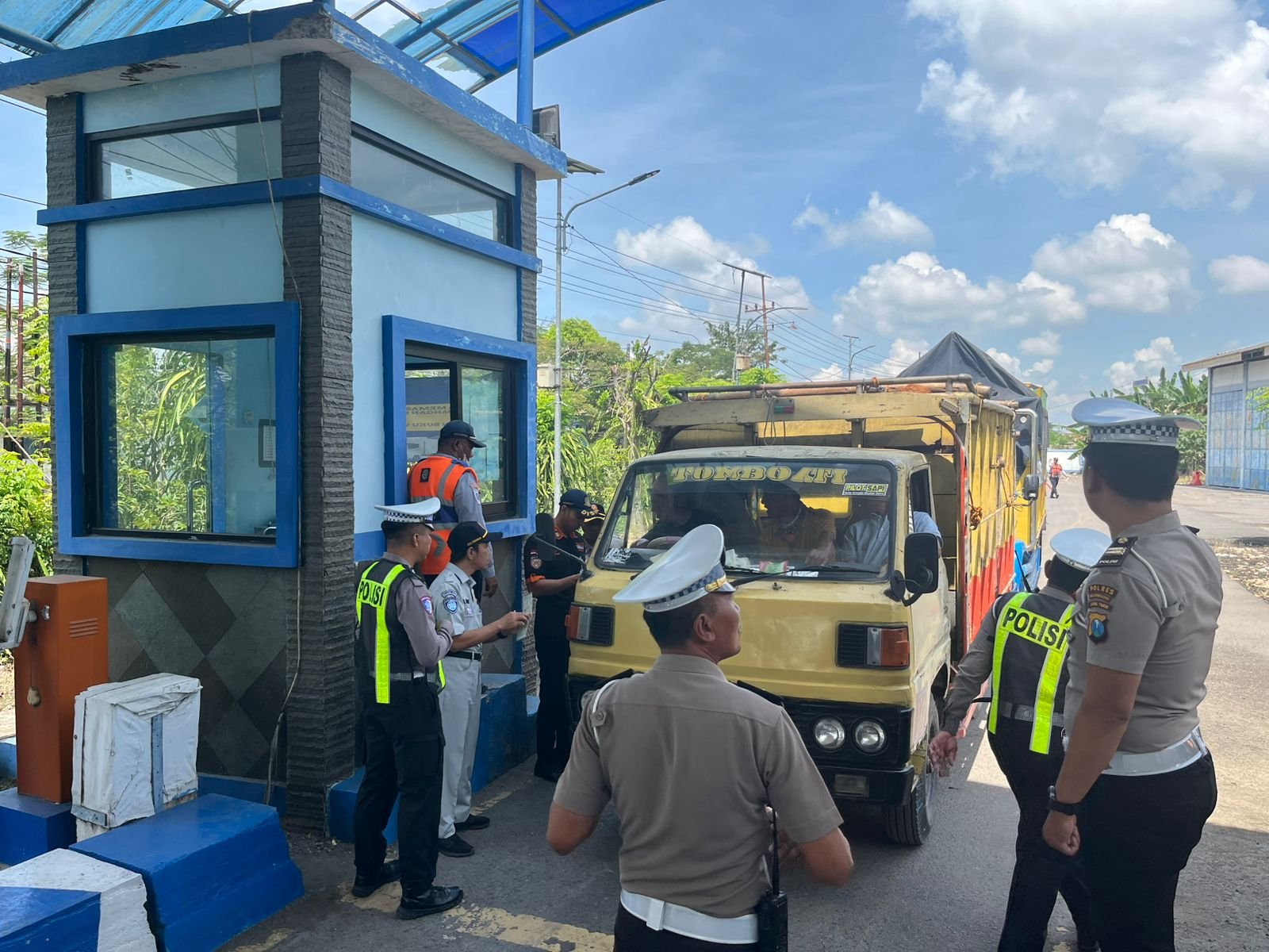 Jasa Raharja Bojonegoro Bersinergi Meningkatkan Keselamatan Melalui Operasi Lalu Lintas 2026 Jasa Raharja Bojonegoro Bersinergi Meningkatkan Keselamatan Melalui Operasi Lalu Lintas 2026
