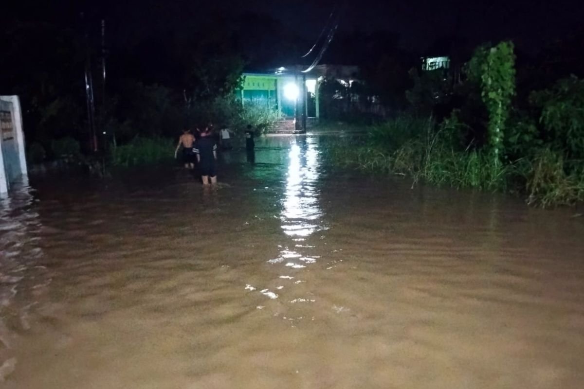 Hujan Deras Rendam 3 Desa di OKU Sumsel, Puluhan Rumah Terdampak