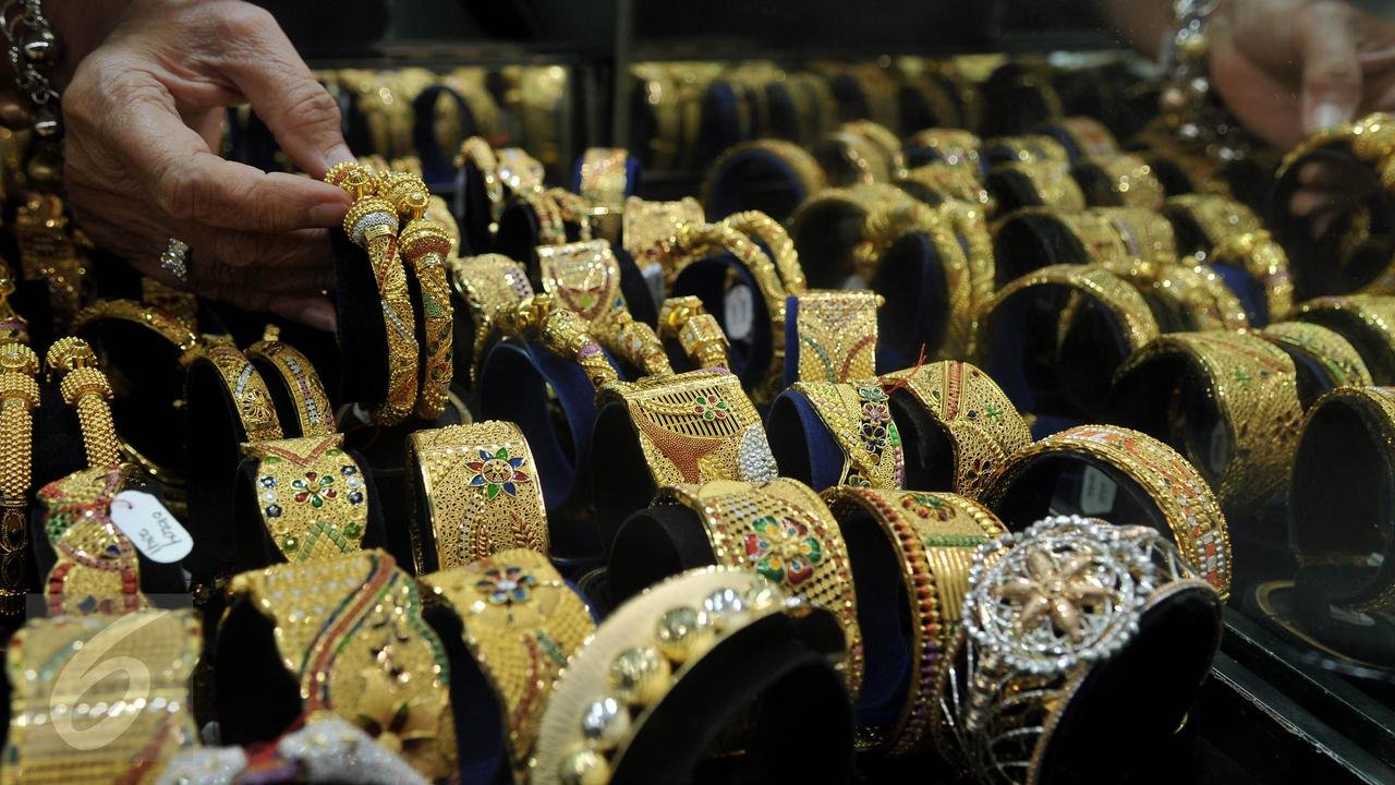 Harga Emas Perhiasan Hari Ini 29 April 2026 Fluktuatif, 24 Karat Tembus Rp2,4 Jutaan
