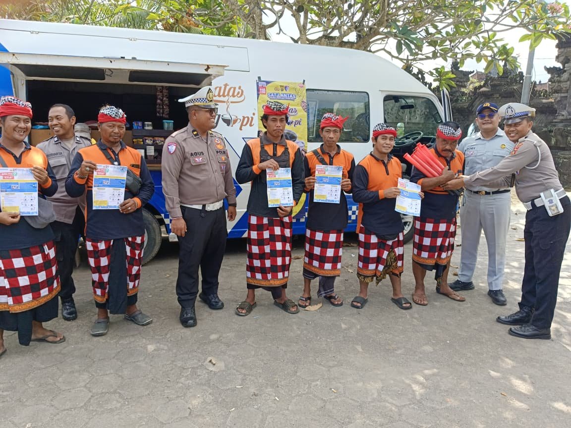 Jasa Raharja Jembrana Sosialisasikan SIGNAL dan BPD Mobile dalam Program “SEBATAS NGOPI” Bersama Satlantas Jasa Raharja Jembrana Sosialisasikan SIGNAL dan BPD Mobile dalam Program “SEBATAS NGOPI” Bersama Satlantas