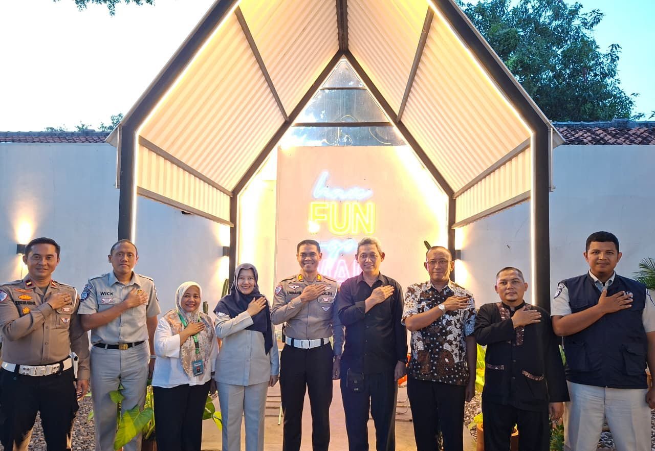 Jasa Raharja Cabang Indramayu Terus Lakukan Upaya Preventif Pencegahan Laka di Kabupaten Indramayu Dengan Menggandeng Stake Holder Lainnya Jasa Raharja Cabang Indramayu Terus Lakukan Upaya Preventif Pencegahan Laka di Kabupaten Indramayu Dengan Menggandeng Stake Holder Lainnya