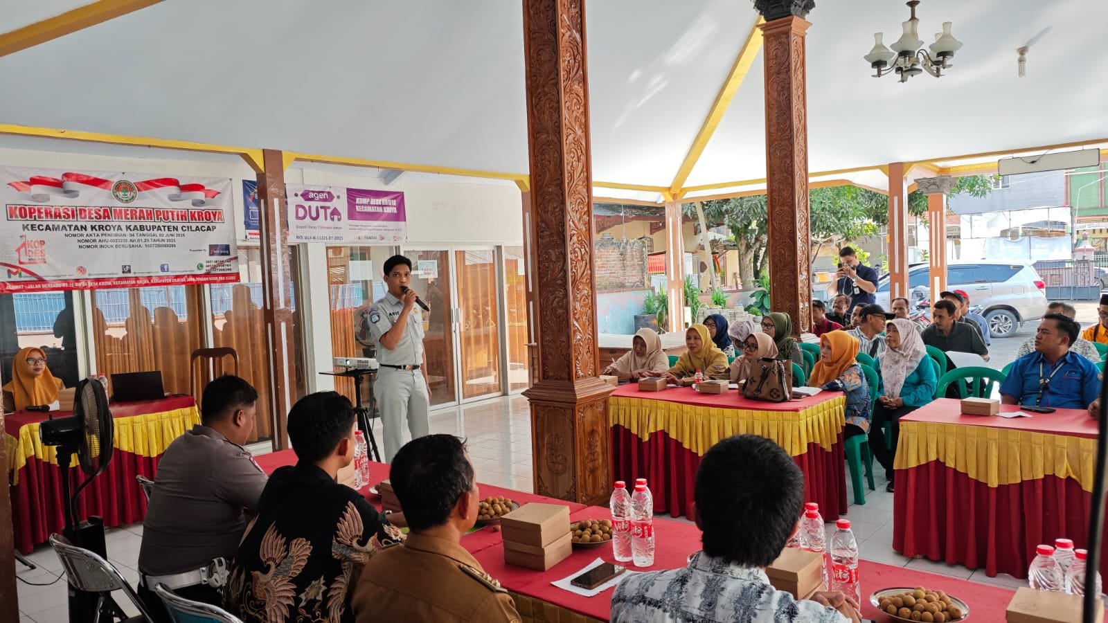 Jasa Raharja Wangon Gelar Program PPGD dan PDPL di Balai Desa Kroya, Bekali Warga Simulasi Penanganan Kecelakaan Jasa Raharja Wangon Gelar Program PPGD dan PDPL di Balai Desa Kroya, Bekali Warga Simulasi Penanganan Kecelakaan