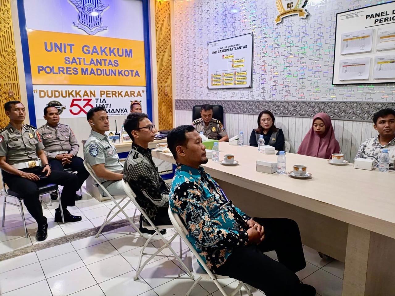 Jasa Raharja Madiun Hadiri Koordinasi Pelaksanaan Diklat Mengemudi Bersama Tim FLLAJ di Polres Madiun Kota Jasa Raharja Madiun Hadiri Koordinasi Pelaksanaan Diklat Mengemudi Bersama Tim FLLAJ di Polres Madiun Kota