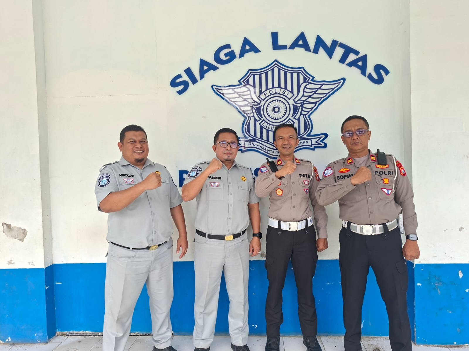 Tingkatkan Pelayanan Korban Laka, Jasa Raharja Sulsel Kunjungi RSUD Hajja Andi Depu dan Polres Polman Tingkatkan Pelayanan Korban Laka, Jasa Raharja Sulsel Kunjungi RSUD Hajja Andi Depu dan Polres Polman