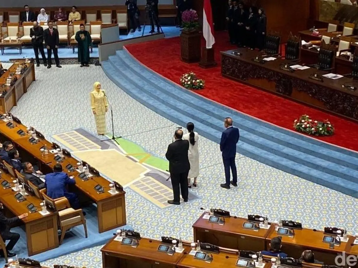 Adela Kanasya Dilantik Jadi Legislator Golkar Pengganti Adies Kadir