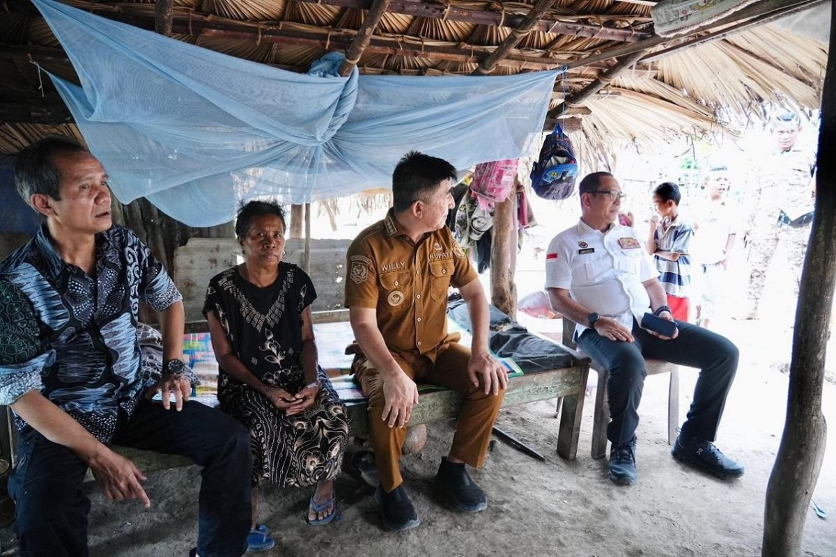 BNPP Tinjau Langsung Rumah Warga Penerima Bantuan RTLH di Perbatasan RI-Timor Leste