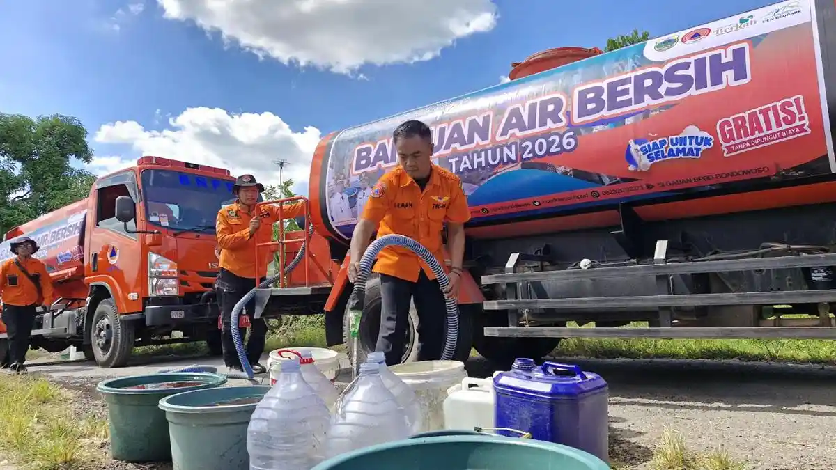 Krisis Air Bersih, BPBD Bondowoso Kerahkan Truk Tangki ke Wilayah Kekeringan