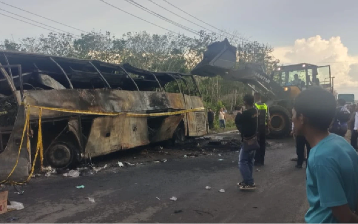 Bus ALS Tabrakan dengan Truk Tangki di Sumsel, 16 Korban Jiwa Dilaporkan