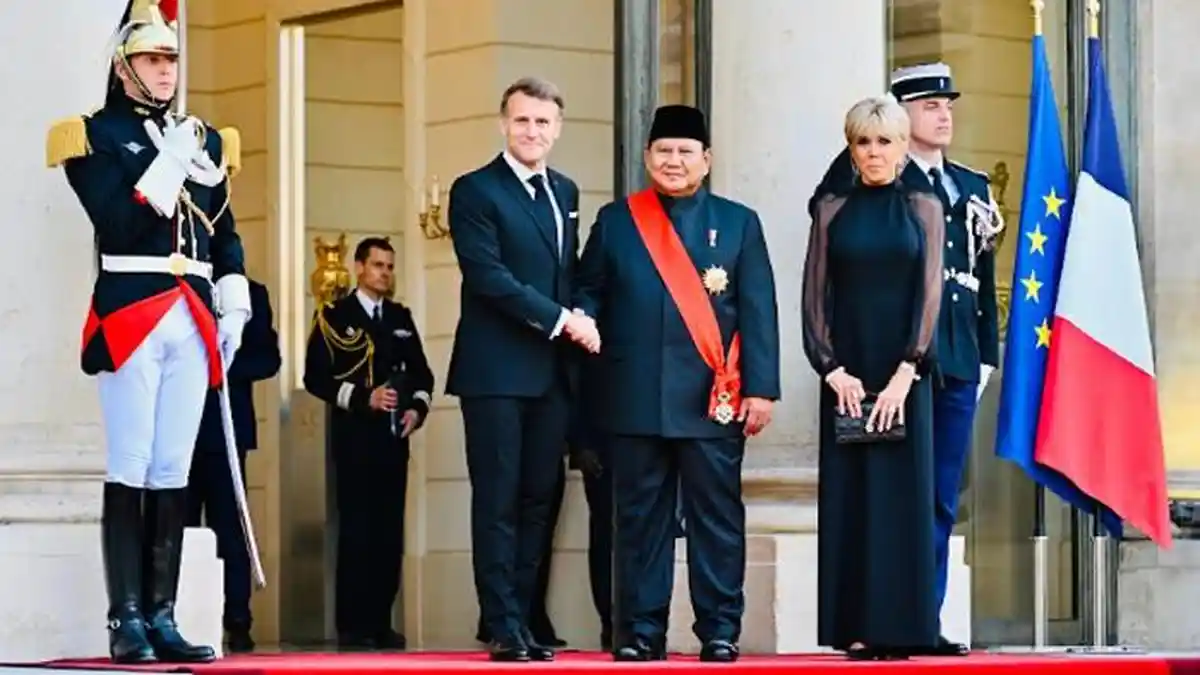Prabowo Tiba di Istana Elysee, Macron Sambut Langsung dengan Prosesi Kenegaraan Prabowo Tiba di Istana Elysee, Macron Sambut Langsung dengan Prosesi Kenegaraan