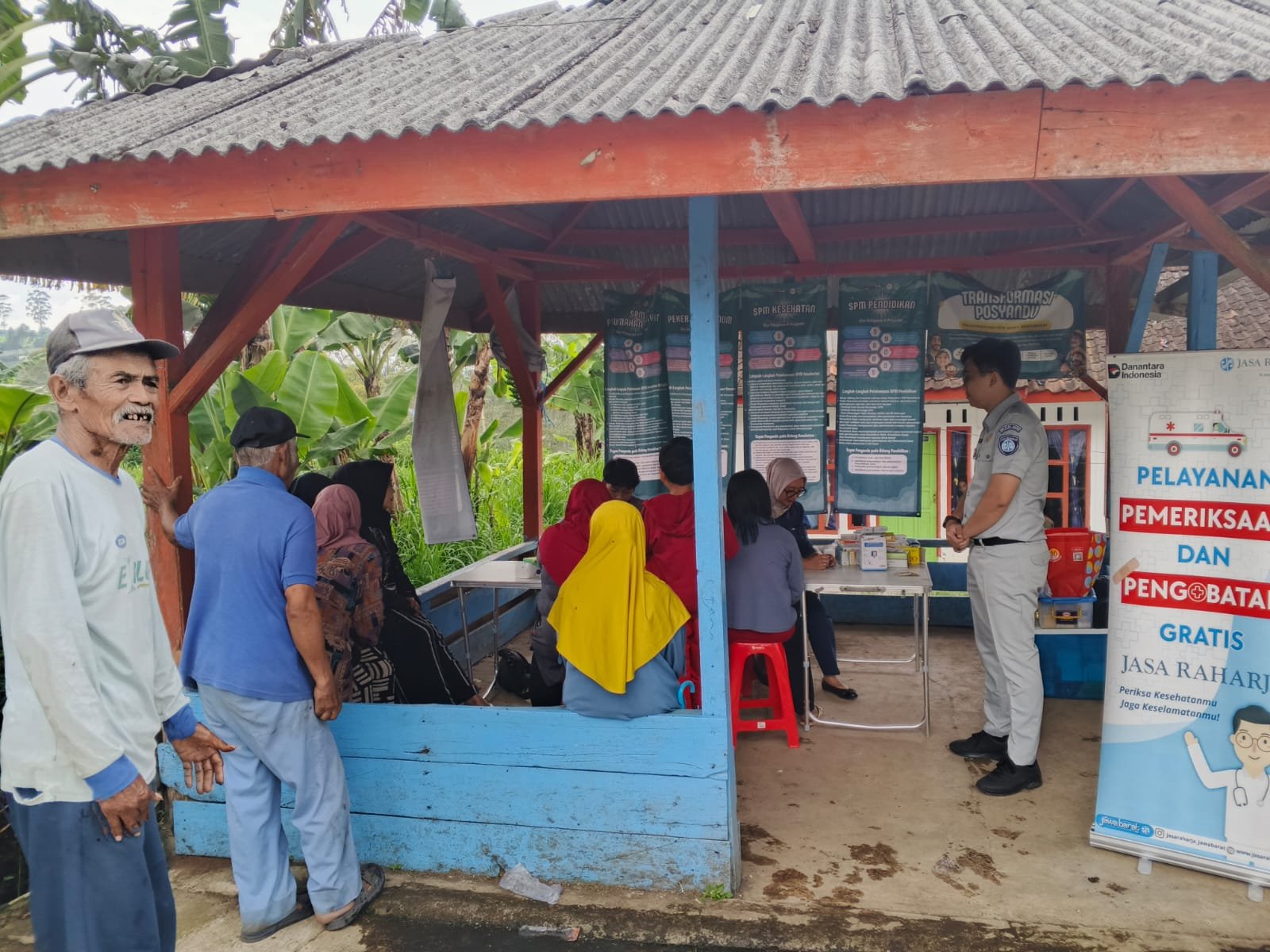 Hadir untuk Masyarakat, Jasa Raharja Jabar Gelar Pengobatan Gratis MUKL di Situ Cileunca Pangalengan Hadir untuk Masyarakat, Jasa Raharja Jabar Gelar Pengobatan Gratis MUKL di Situ Cileunca Pangalengan