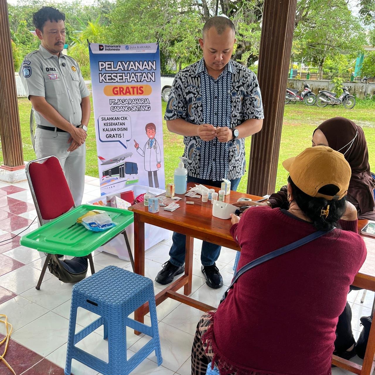 Jasa Raharja Cabang Sintang Hadirkan Layanan Pemeriksaan Kesehatan Gratis pada Kegiatan Samsat GOKATAN Jasa Raharja Cabang Sintang Hadirkan Layanan Pemeriksaan Kesehatan Gratis pada Kegiatan Samsat GOKATAN